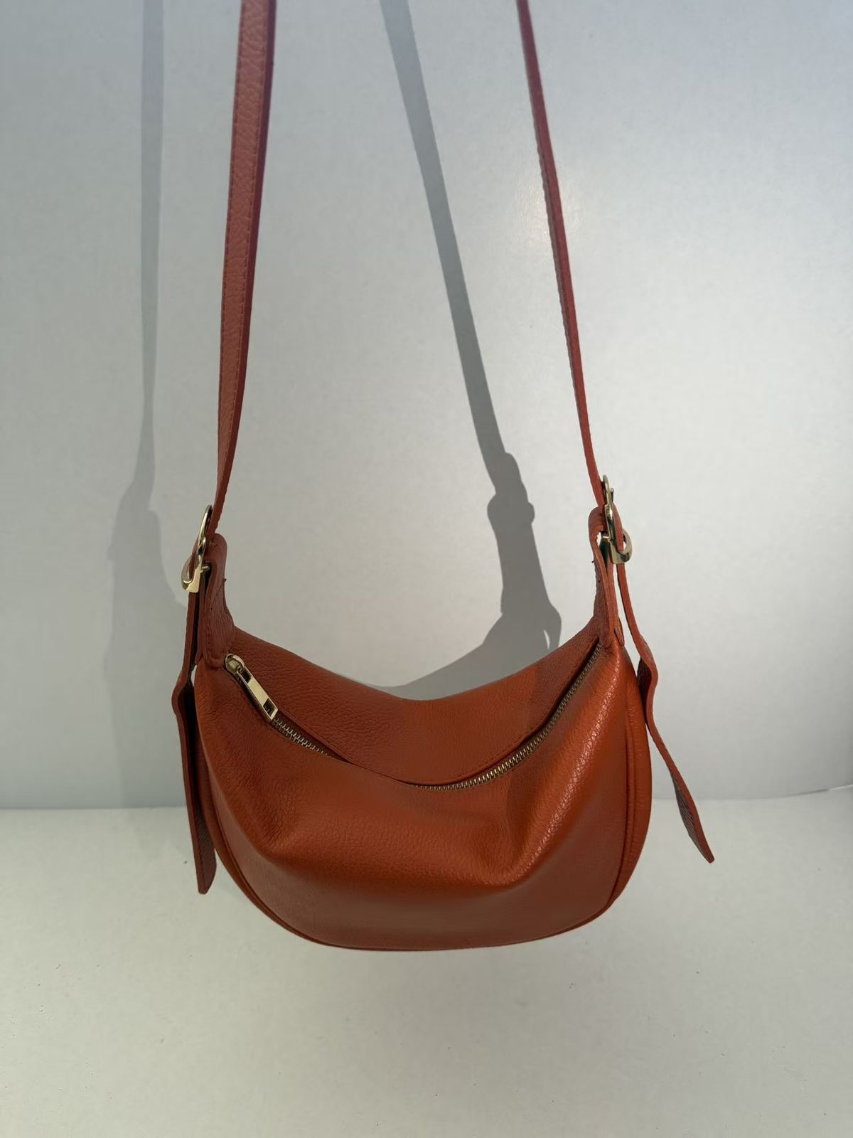 Oltrarno Crossbody — product detail 1